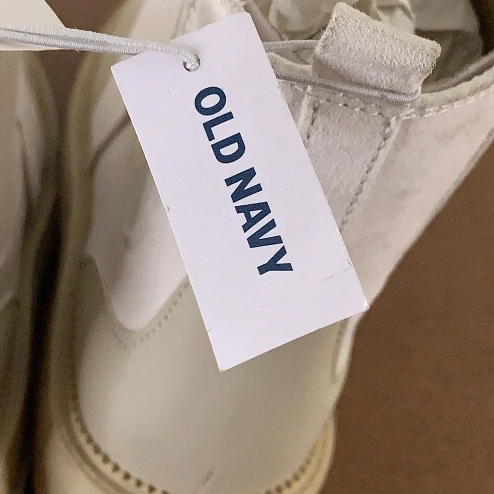 Old Navy Girls Youth Shoe Size 1 Wish Bone Faux-Suede Chelsea Boots NWT *Flaw